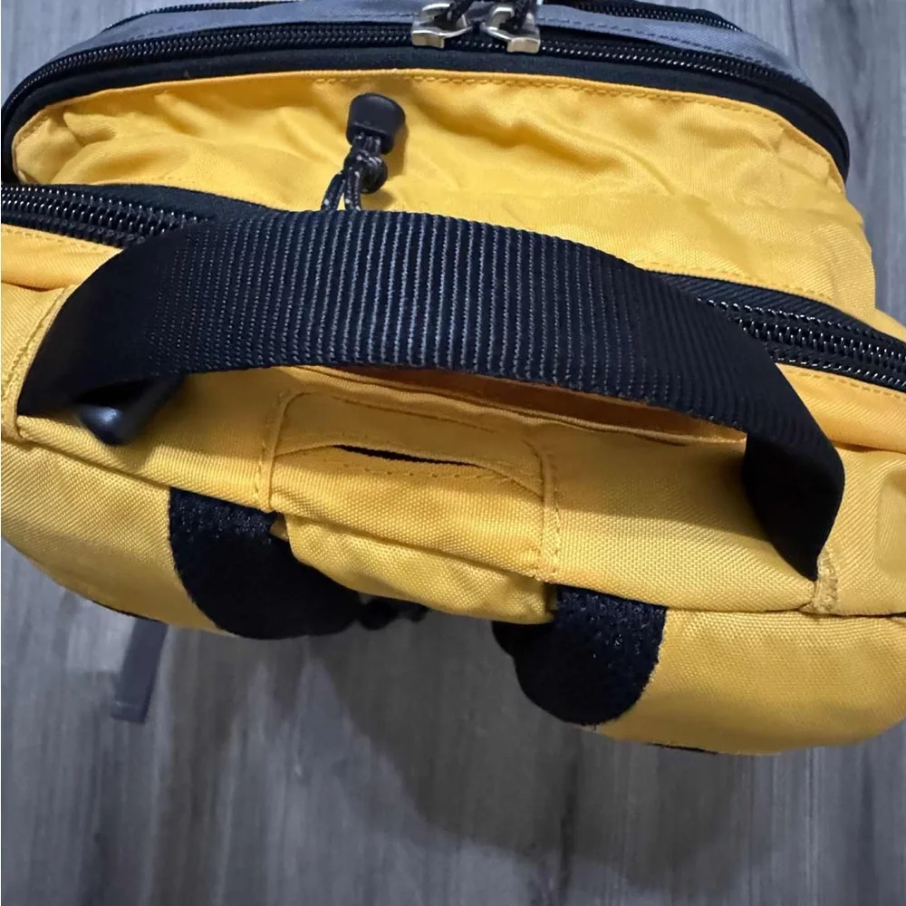 Eddie Bauer Vantage Point Backpack.